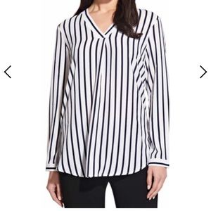 NWT Adrianna papell  Long sleeve striped blouse